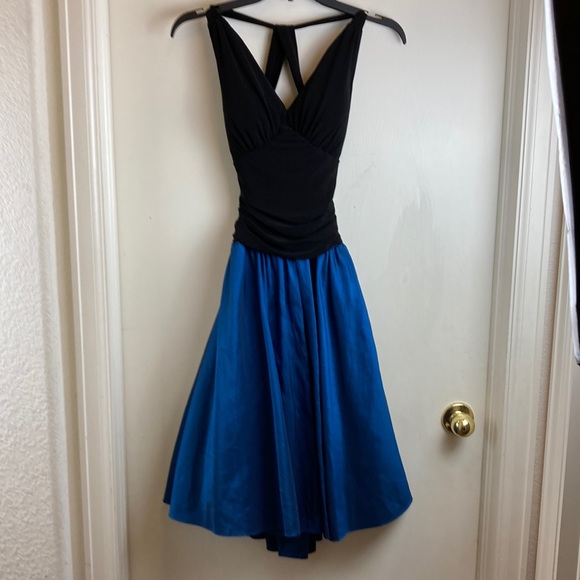 🌞Niki by Niki Livas Black Ruched Halter Top with Blue Metallic Midi Dress - Picture 1 of 11